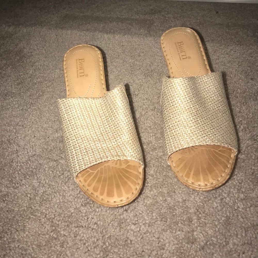 NWOT BORN Eugenia Wedge Sandal/Slide